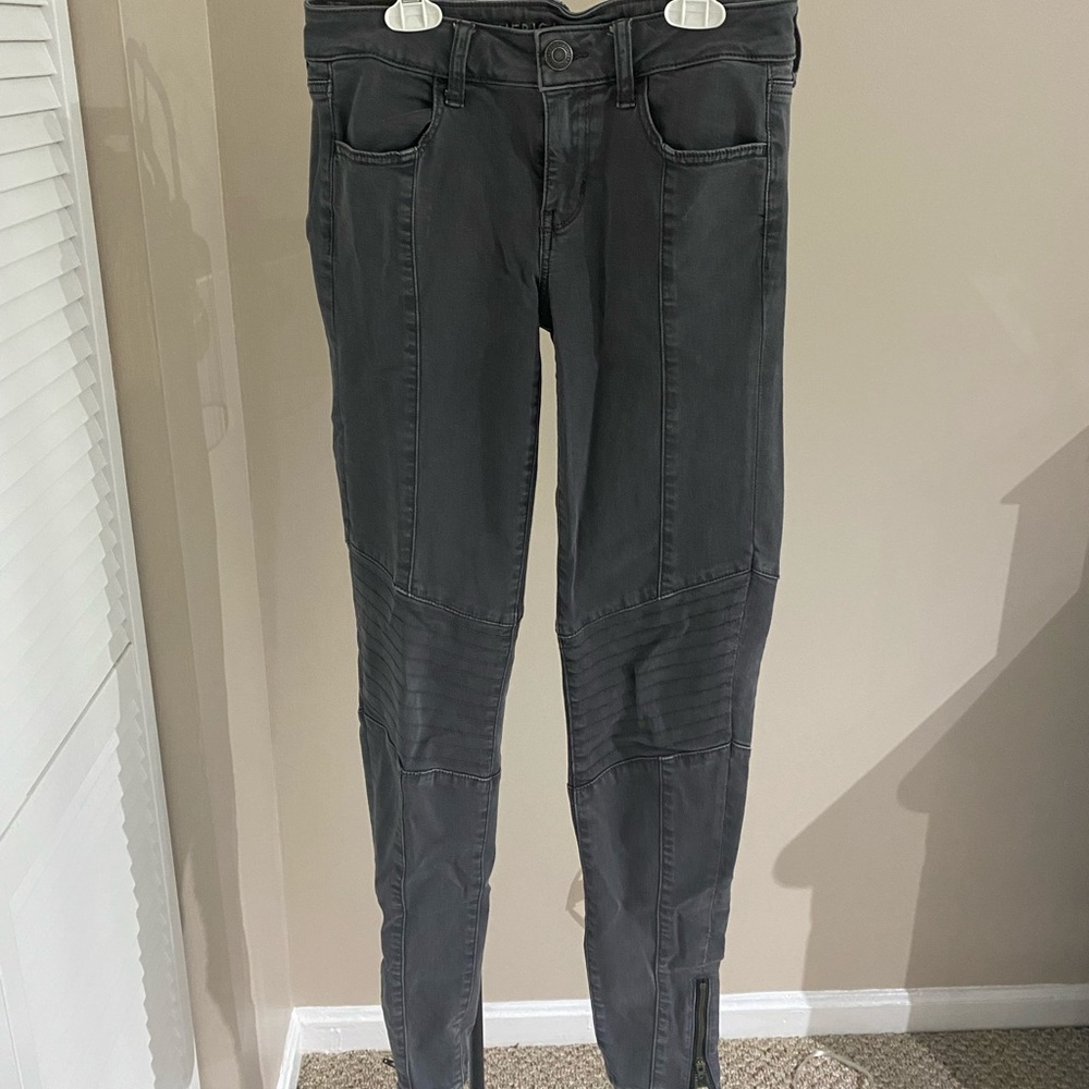 American Eagle Black textured jeans